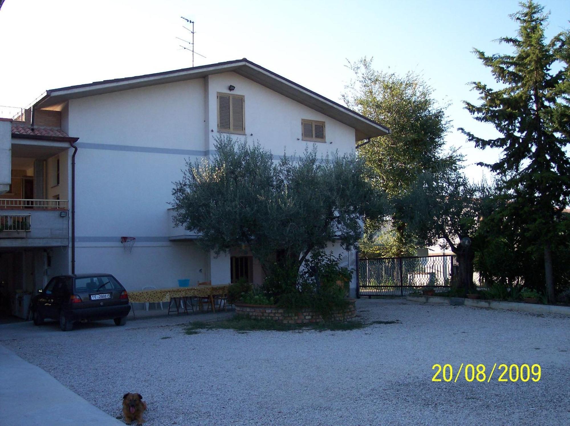 Agriturismo Il Vecchio Carro Campli Exterior photo